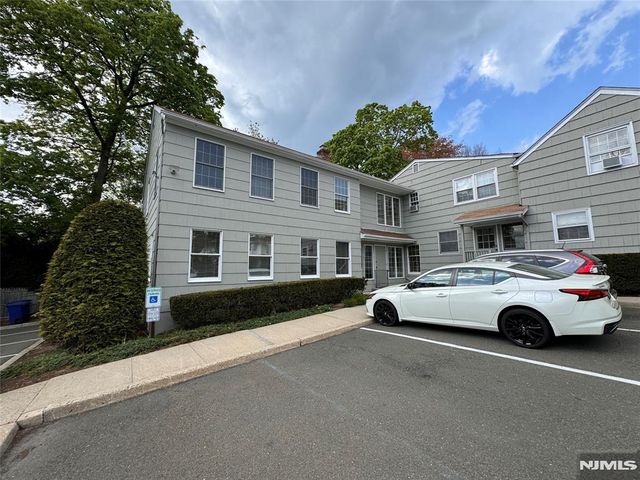 88 W Ridgewood 1R, Ridgewood, NJ 07450