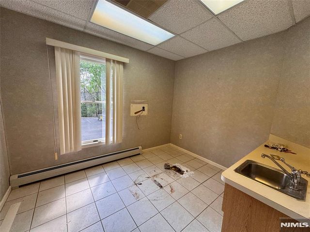 88 W Ridgewood 1R, Ridgewood, NJ 07450