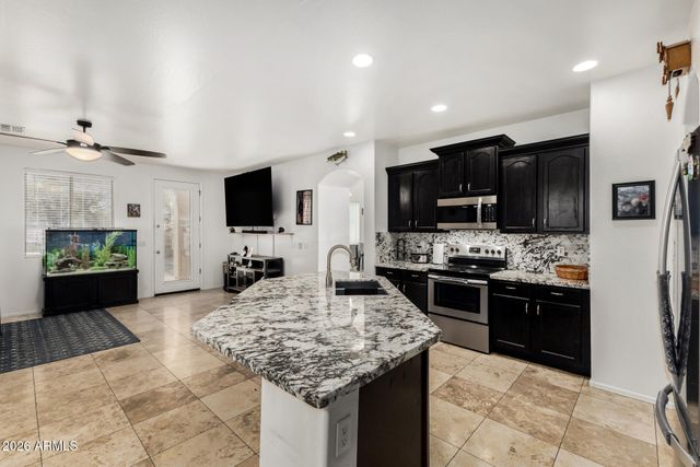 11959 W VERNON Avenue, Avondale, AZ 85392