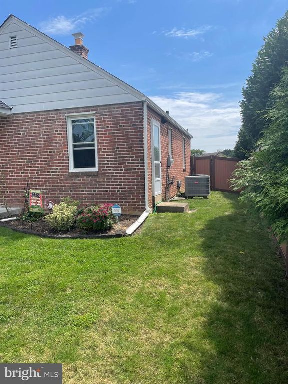23 FAIRVIEW RD, BROOMALL, PA 19008 — photo 2