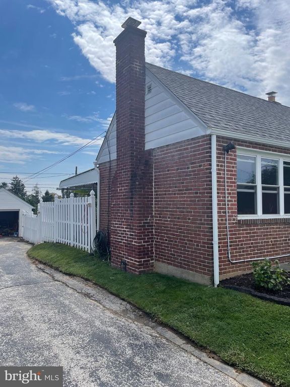 23 FAIRVIEW RD, BROOMALL, PA 19008 — photo 3