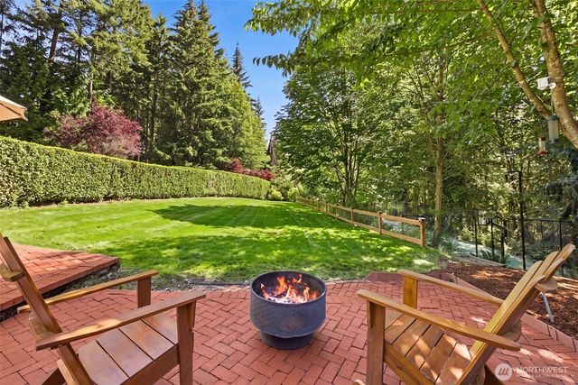 14330 178th Lane NE, Woodinville, WA 98072