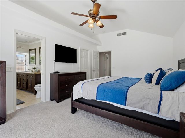 5291 W Spruce Avenue, Fresno, CA 93722