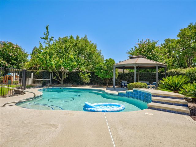 5291 W Spruce Avenue, Fresno, CA 93722