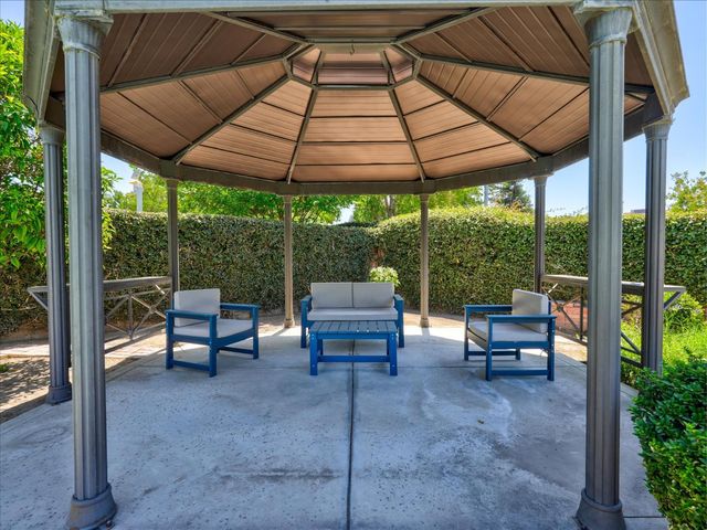 5291 W Spruce Avenue, Fresno, CA 93722