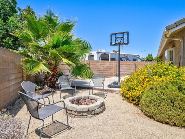 5291 W Spruce Avenue, Fresno, CA 93722