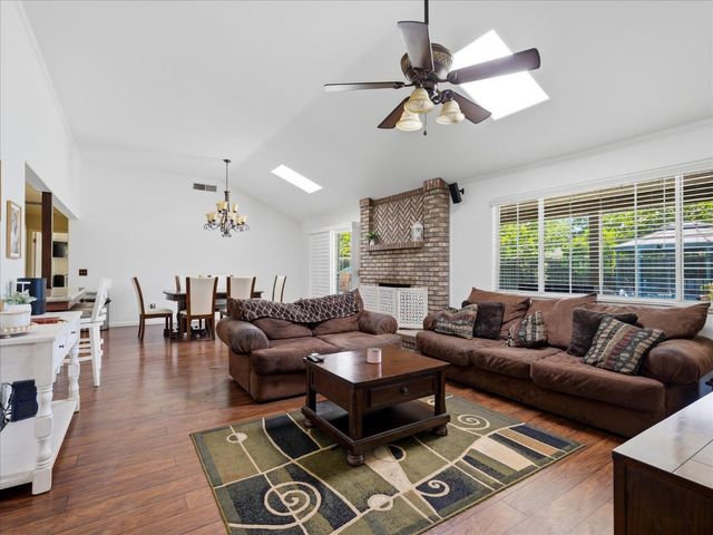 5291 W Spruce Avenue, Fresno, CA 93722