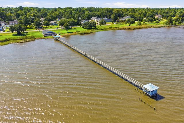 519 Grain Field Dr., Georgetown, SC 29440