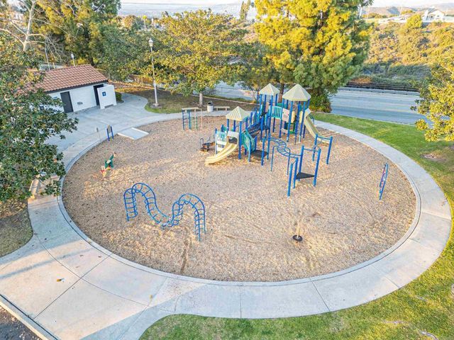 1751 Coltridge Ln, Bonita, CA 91902