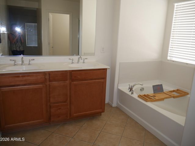 2680 N 73RD Glen, Phoenix, AZ 85035