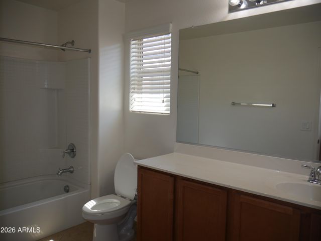 2680 N 73RD Glen, Phoenix, AZ 85035