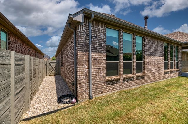 1109 10th Street, Argyle, TX 76226