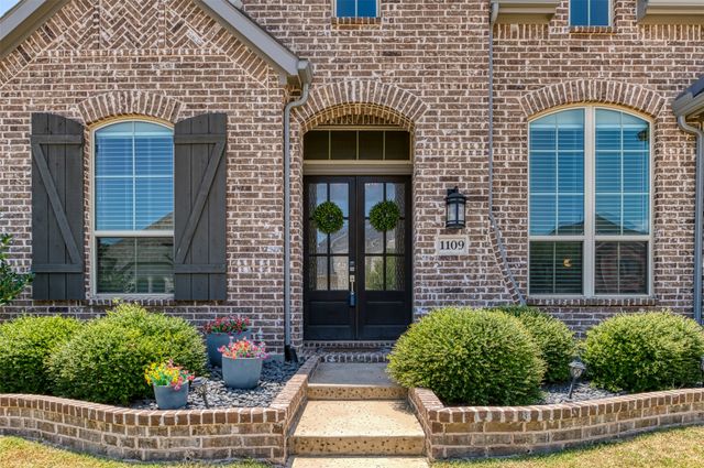 1109 10th Street, Argyle, TX 76226