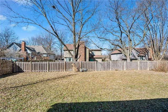 15918 W 136th Terrace, Olathe, KS 66062