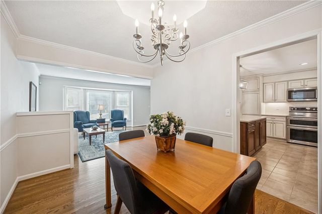 15918 W 136th Terrace, Olathe, KS 66062