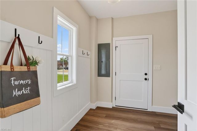 109 Queens LN, Franklin, VA 23851