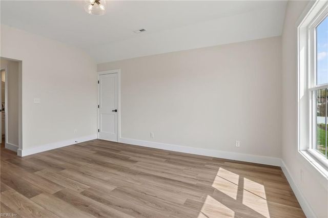 109 Queens LN, Franklin, VA 23851