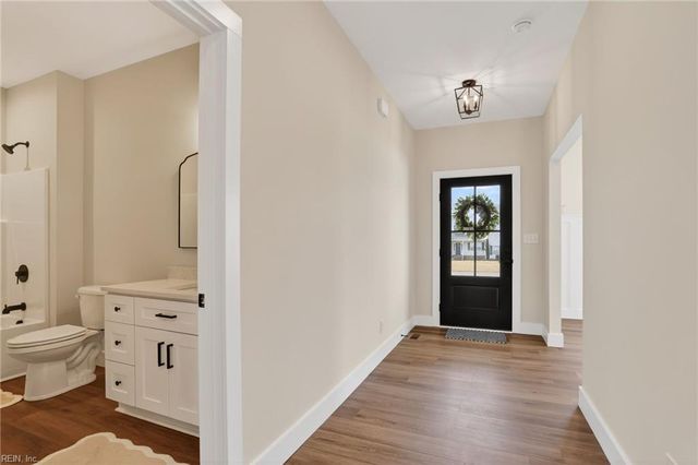 109 Queens LN, Franklin, VA 23851