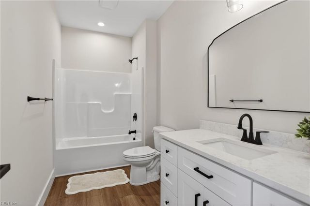 109 Queens LN, Franklin, VA 23851