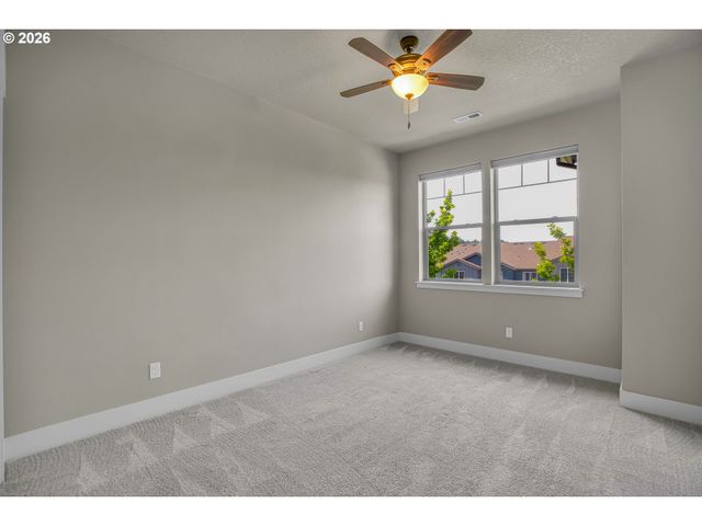 15366 Se ECKERT Ln, Damascus, OR 97089