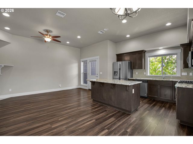 15366 Se ECKERT Ln, Damascus, OR 97089