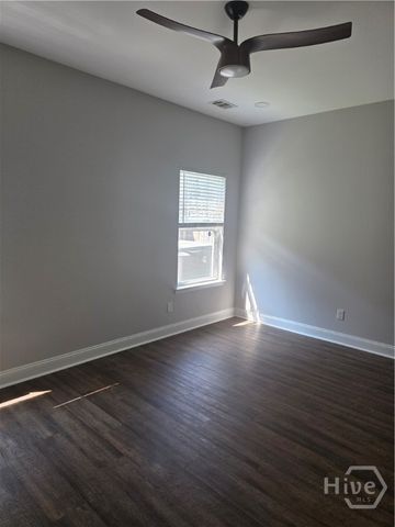 29 Travis Street, Savannah, GA 31406