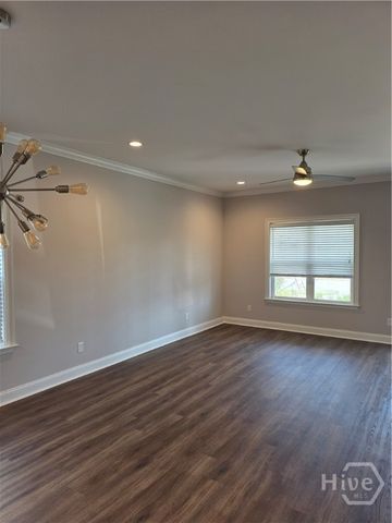 29 Travis Street, Savannah, GA 31406