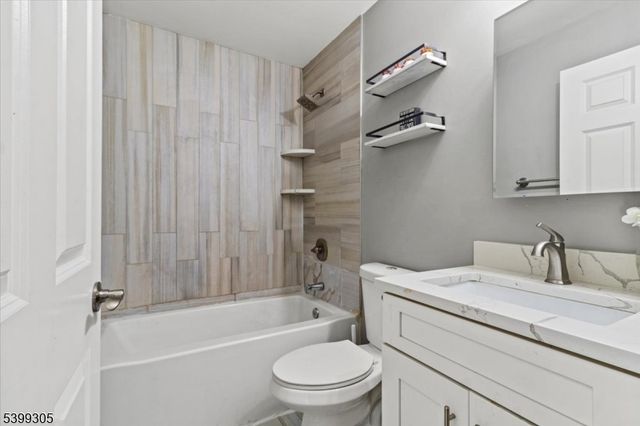 620 Prosper Ave, Roselle Boro, NJ 07203