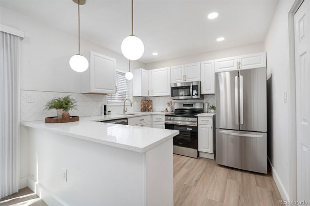 5743 S Lowell Boulevard, Littleton, CO 80123