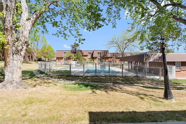5743 S Lowell Boulevard, Littleton, CO 80123
