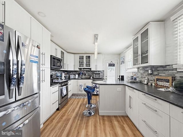 254 ALLEN LN, Warminster, PA 18974