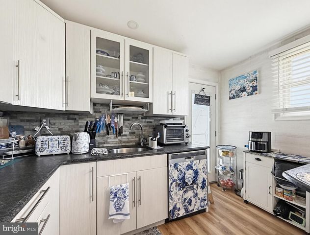 254 ALLEN LN, Warminster, PA 18974