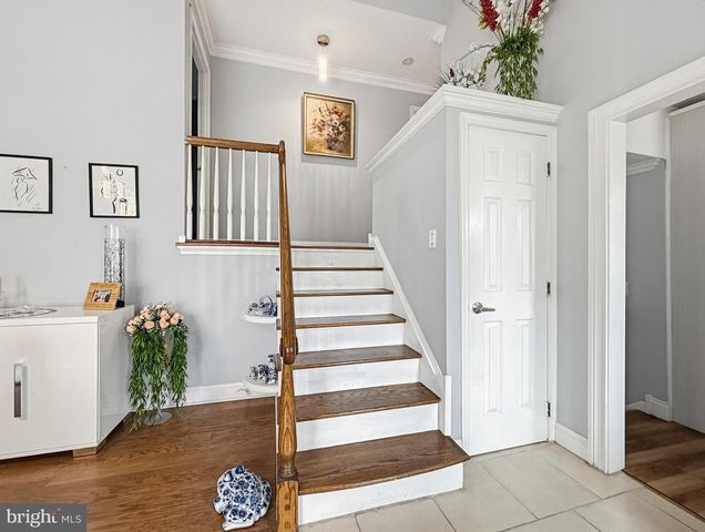 254 ALLEN LN, Warminster, PA 18974