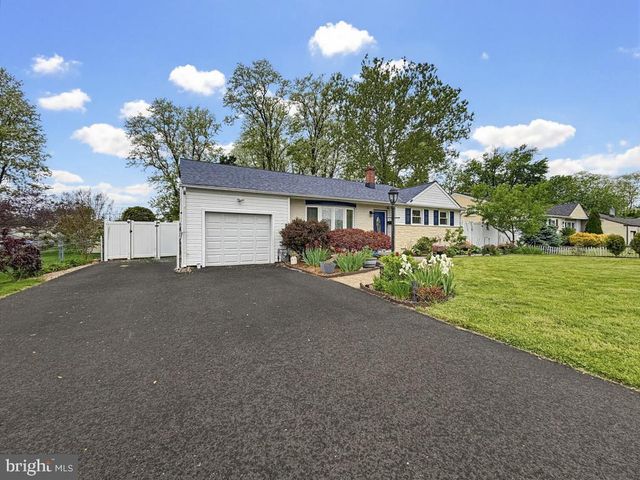 254 ALLEN LN, Warminster, PA 18974