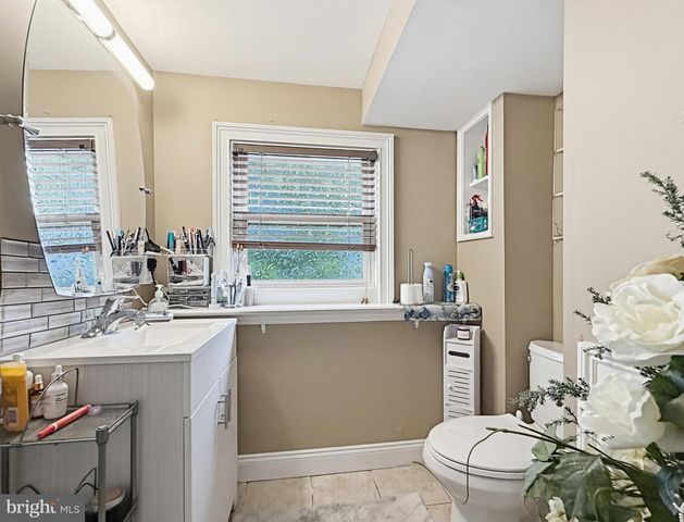 254 ALLEN LN, Warminster, PA 18974
