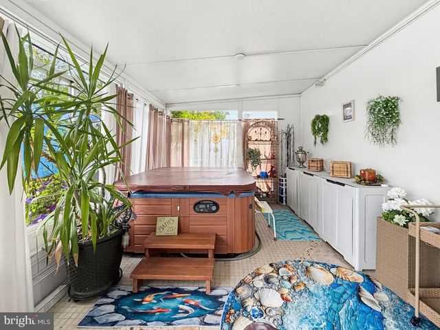 254 ALLEN LN, Warminster, PA 18974