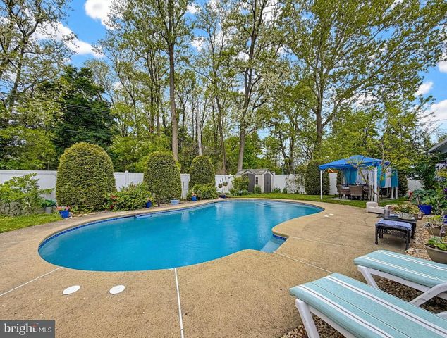 254 ALLEN LN, Warminster, PA 18974
