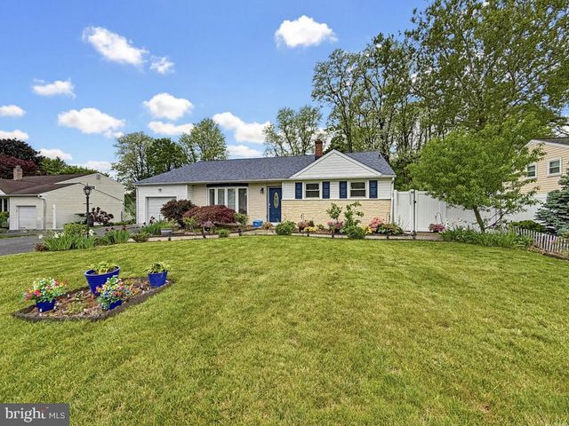 254 ALLEN LN, Warminster, PA 18974