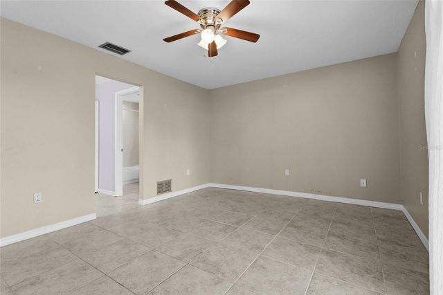 3032 RINGWOOD MEADOW 17, Sarasota, FL 34235