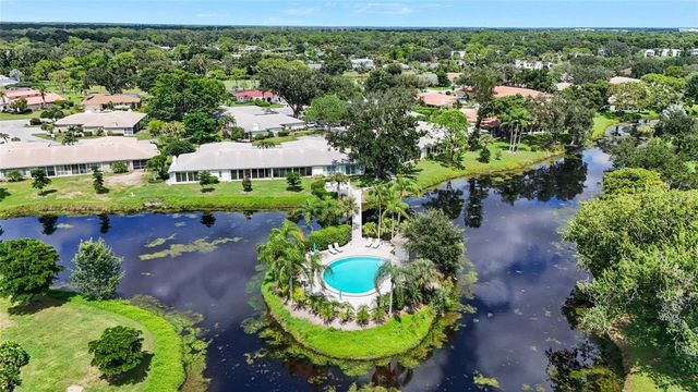 3032 RINGWOOD MEADOW 17, Sarasota, FL 34235