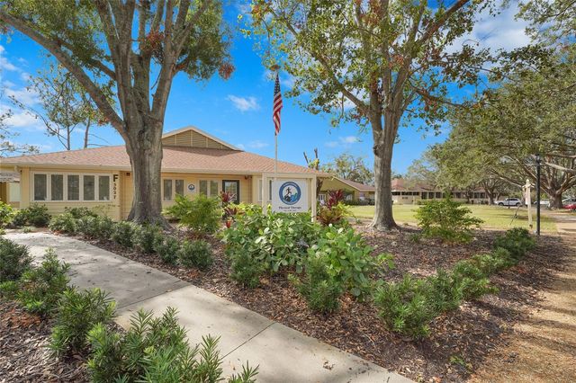 3032 RINGWOOD MEADOW 17, Sarasota, FL 34235