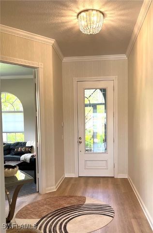 5477 Freeport LN, Naples, FL 34119