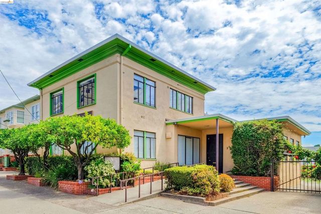 2944 Webster St, Oakland, CA 94609