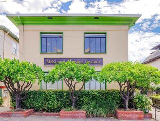 2944 Webster St, Oakland, CA 94609