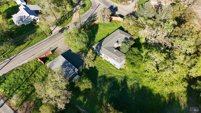 993 Champion Ln, Deer Park, CA 94576