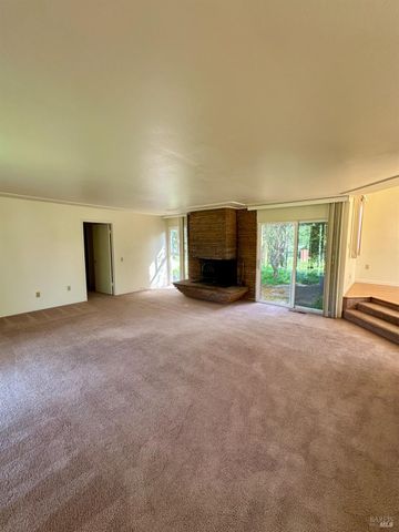 993 Champion Ln, Deer Park, CA 94576