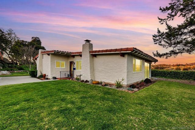 16667 Diaz Dr, San Diego, CA 92128