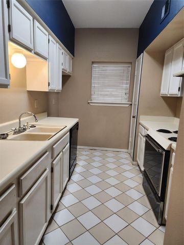 7399 Regency Square Court 7399, Houston, TX 77036