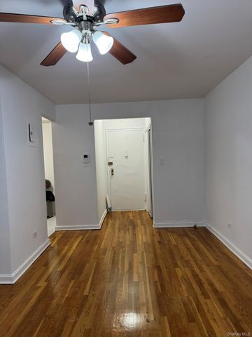 63rd Ave 63 2G, Forest Hills, NY 11375