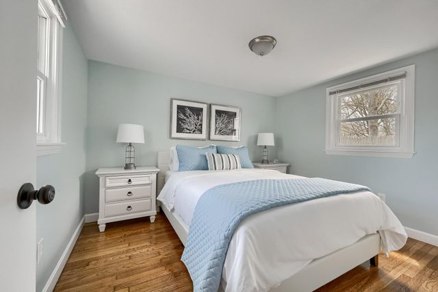 32 Washington Avenue Extension, Hyannis, MA 02601